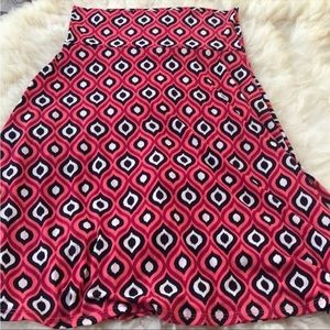 LuLaRoe Azure slinky silky Skirt NWOT quatrefoil‎